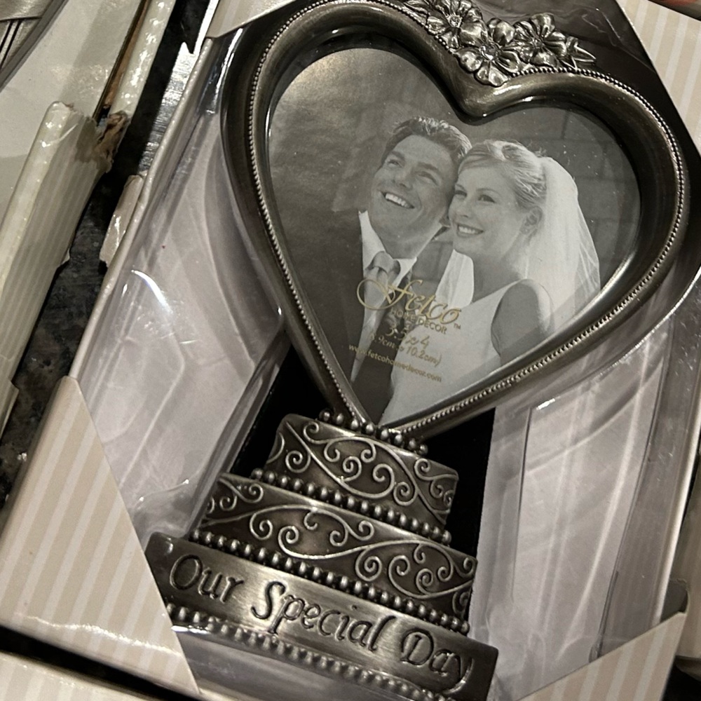 Fetco picture frames - Picture 4 of 5